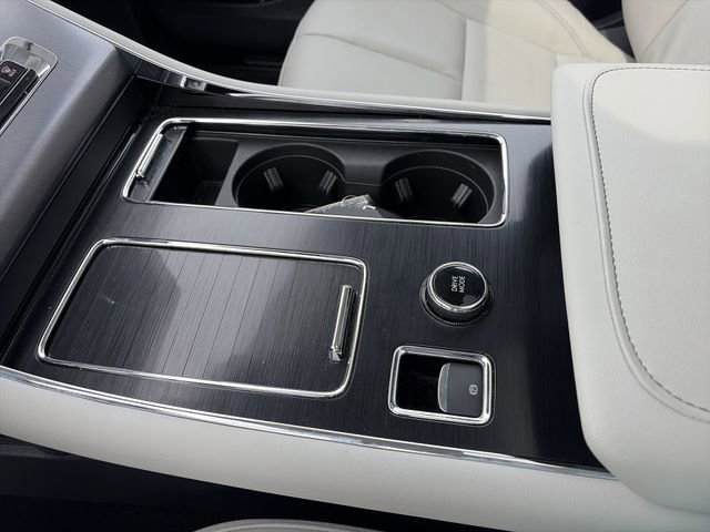 Used 2025 Lincoln Aviator AWD w/ Equipment Group 101A image 21