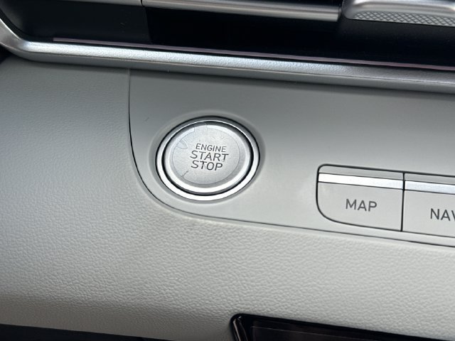 Certified 2024 Hyundai Elantra Limited FWD image 23