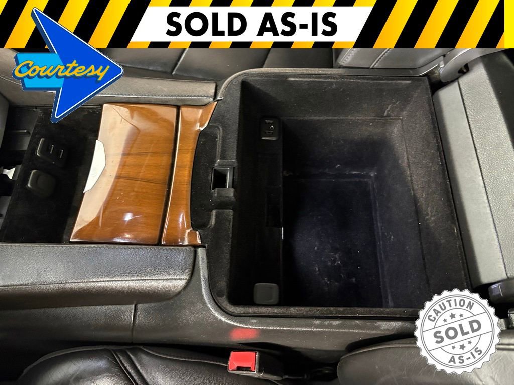 Used 2017 Cadillac Escalade Premium Luxury AWD/4WD image 30