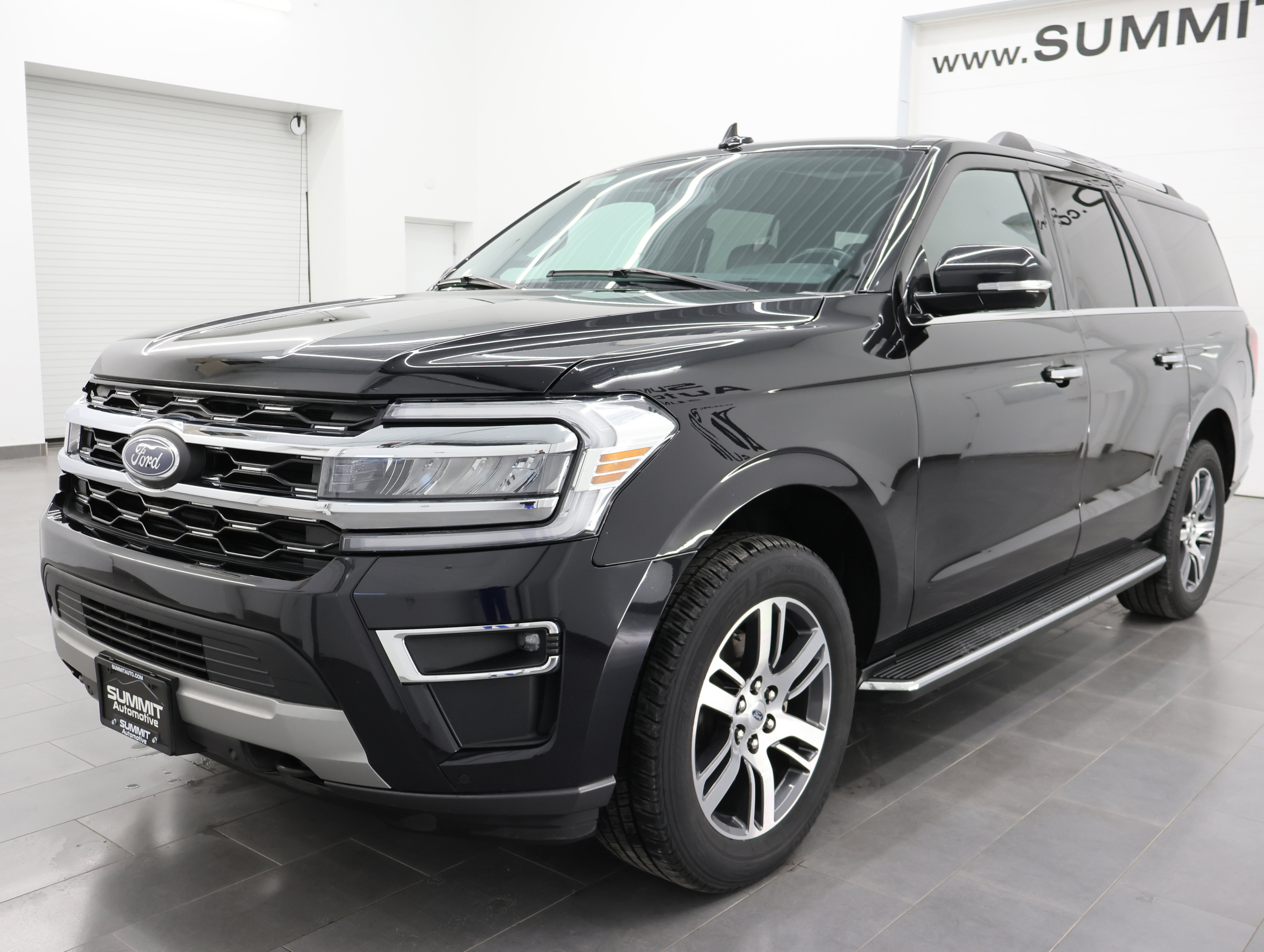 Used 2023 Ford Expedition Max Limited image 7