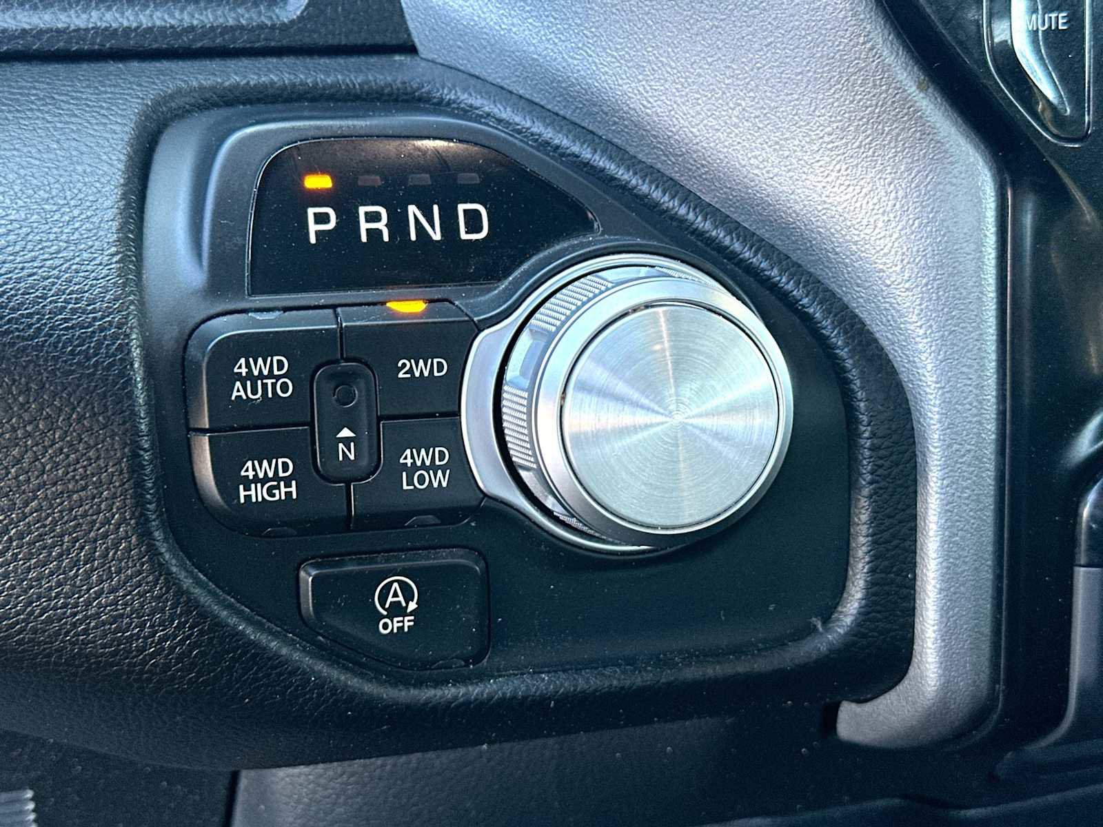 Used 2025 RAM 1500 Laramie image 21