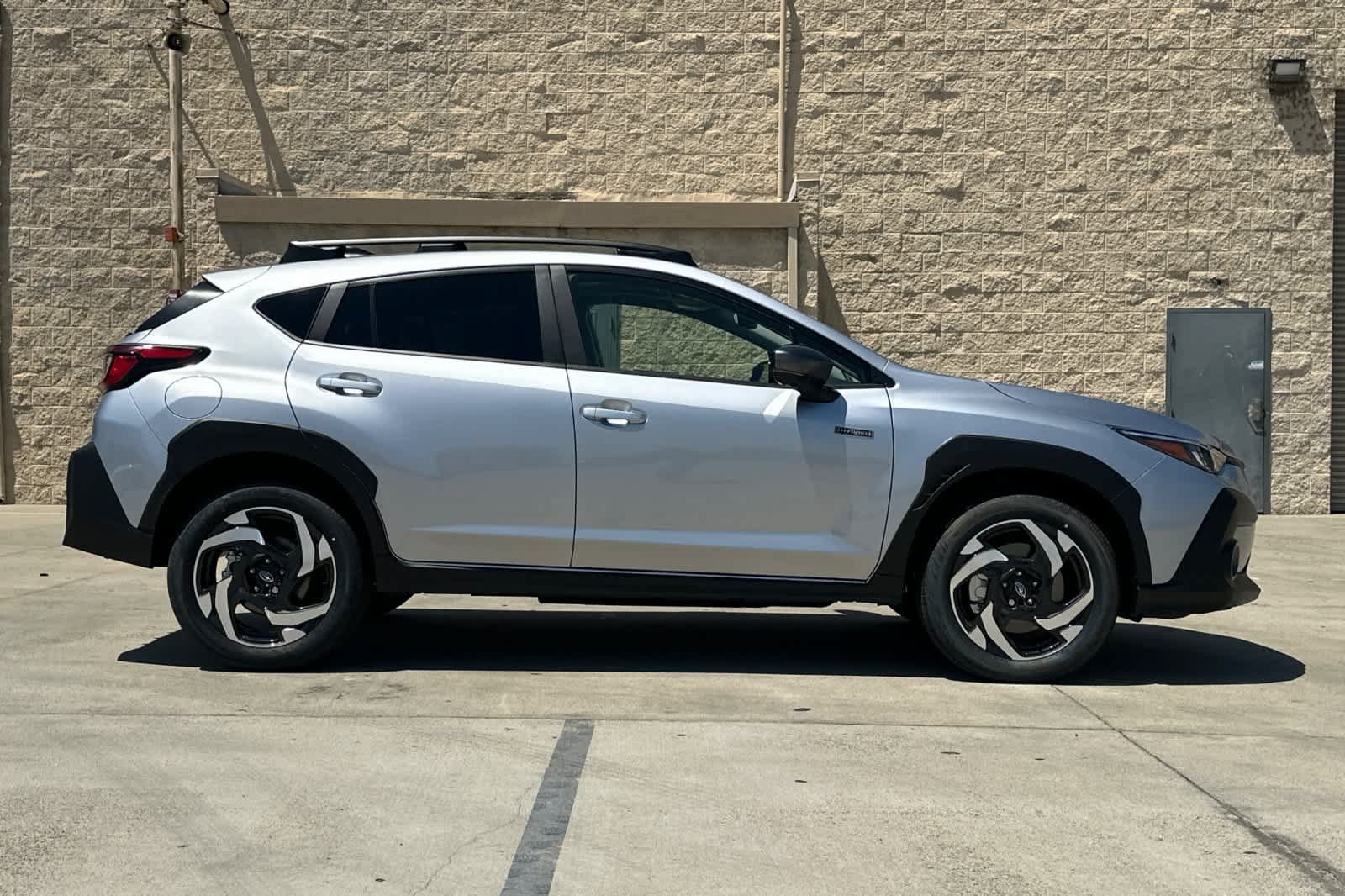 New 2026 Subaru Crosstrek 2.5i Limited w/ Crosstrek Mirror Package AWD/4WD image 2