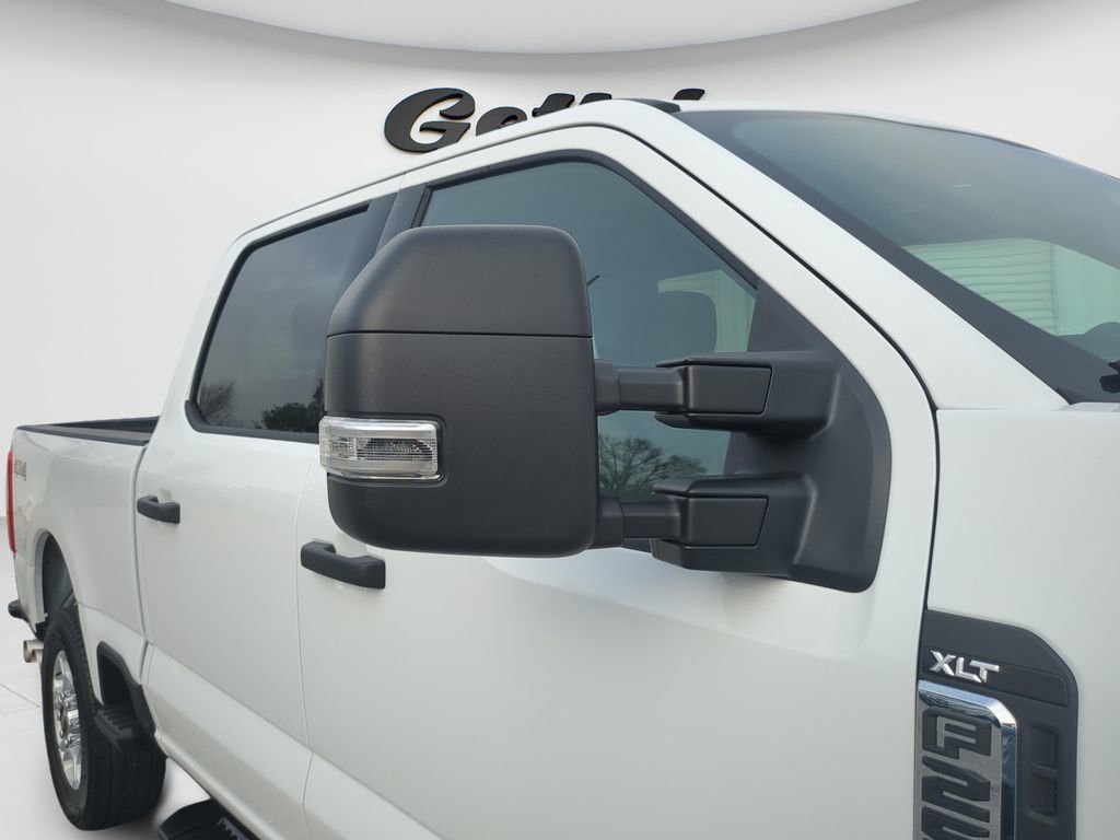 Used 2025 Ford F250 XLT image 11