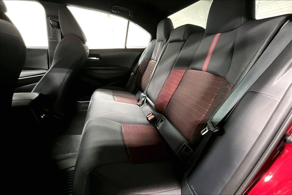 Used 2025 Toyota Corolla SE image 34