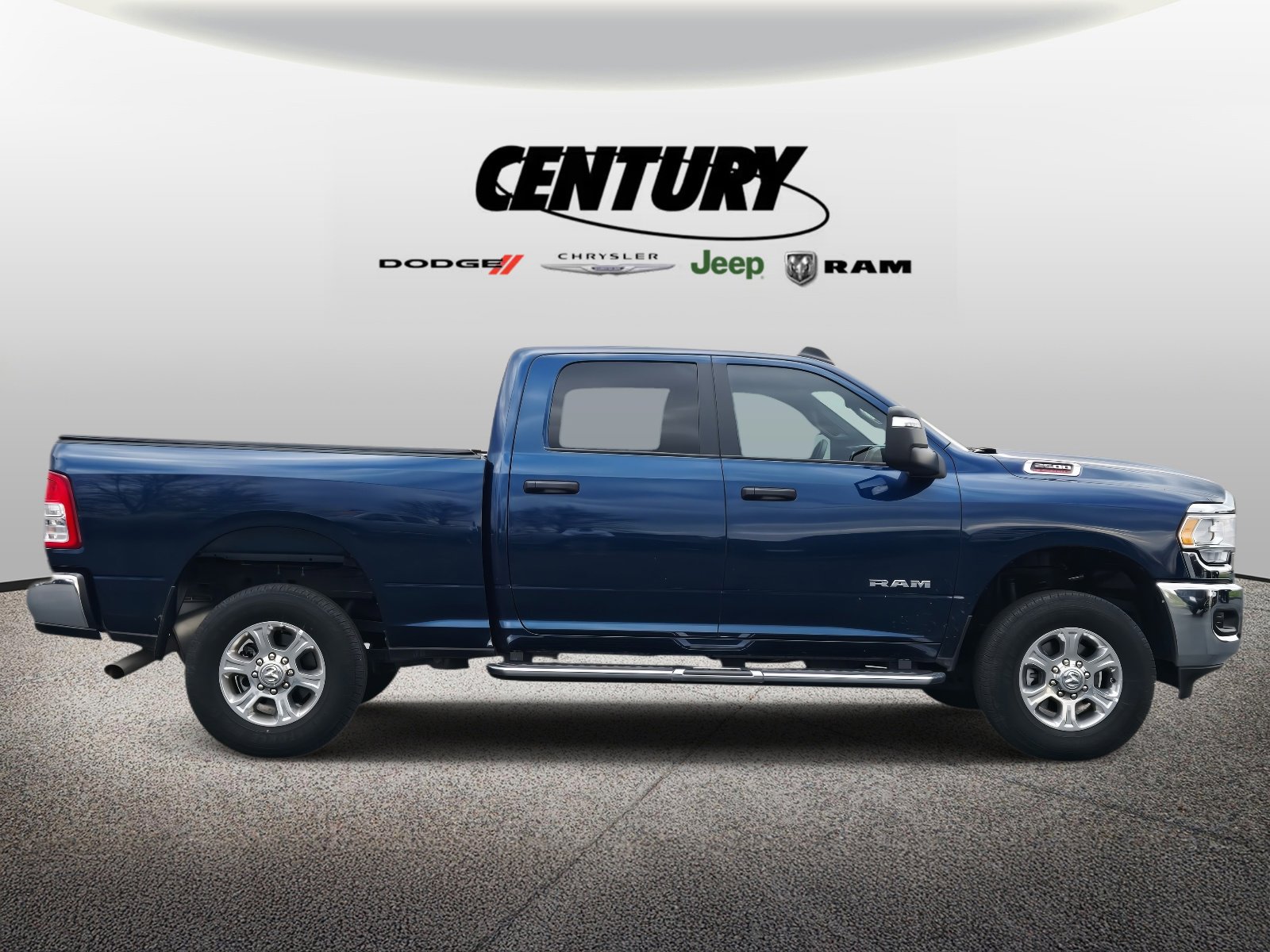 Used 2024 RAM 2500 Big Horn w/ Bed Utility Group image 2