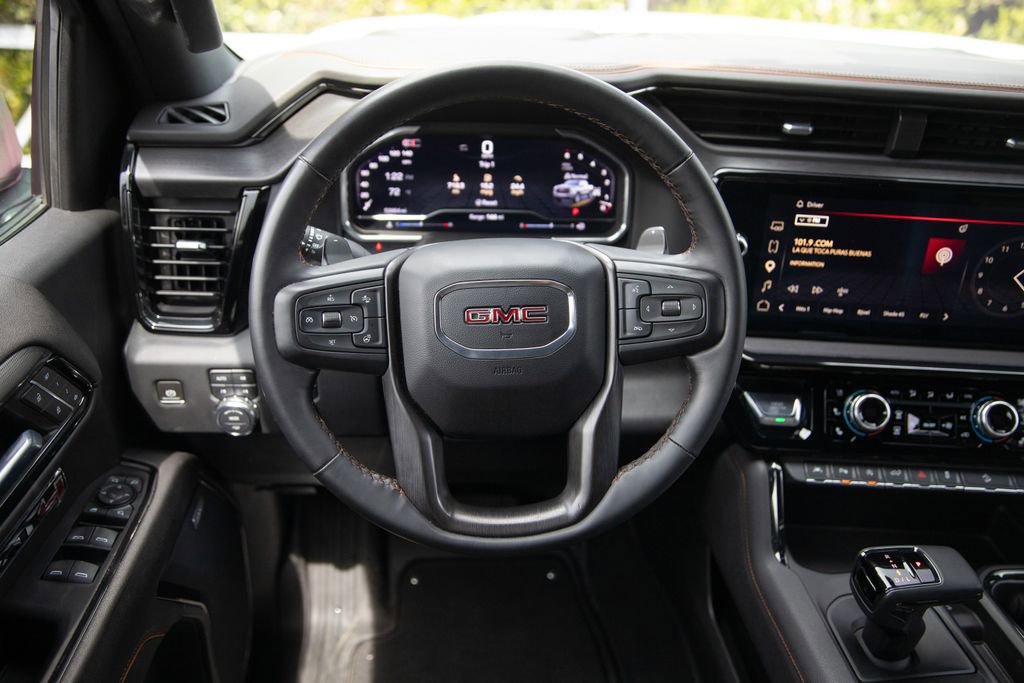 Used 2024 GMC Sierra 1500 AT4 w/ Technology Package AWD/4WD image 17
