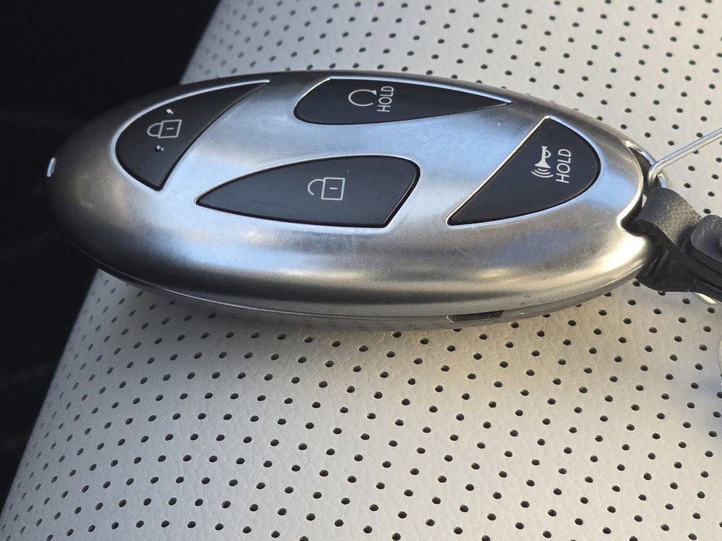 Used 2024 Hyundai Santa Fe Limited image 35