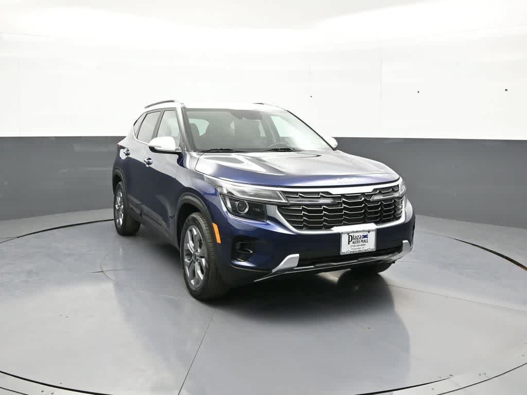 Certified 2024 Kia Seltos S AWD/4WD image 2