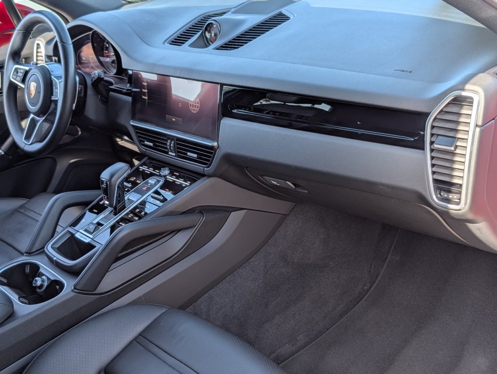 Certified 2023 Porsche Cayenne AWD/4WD image 13