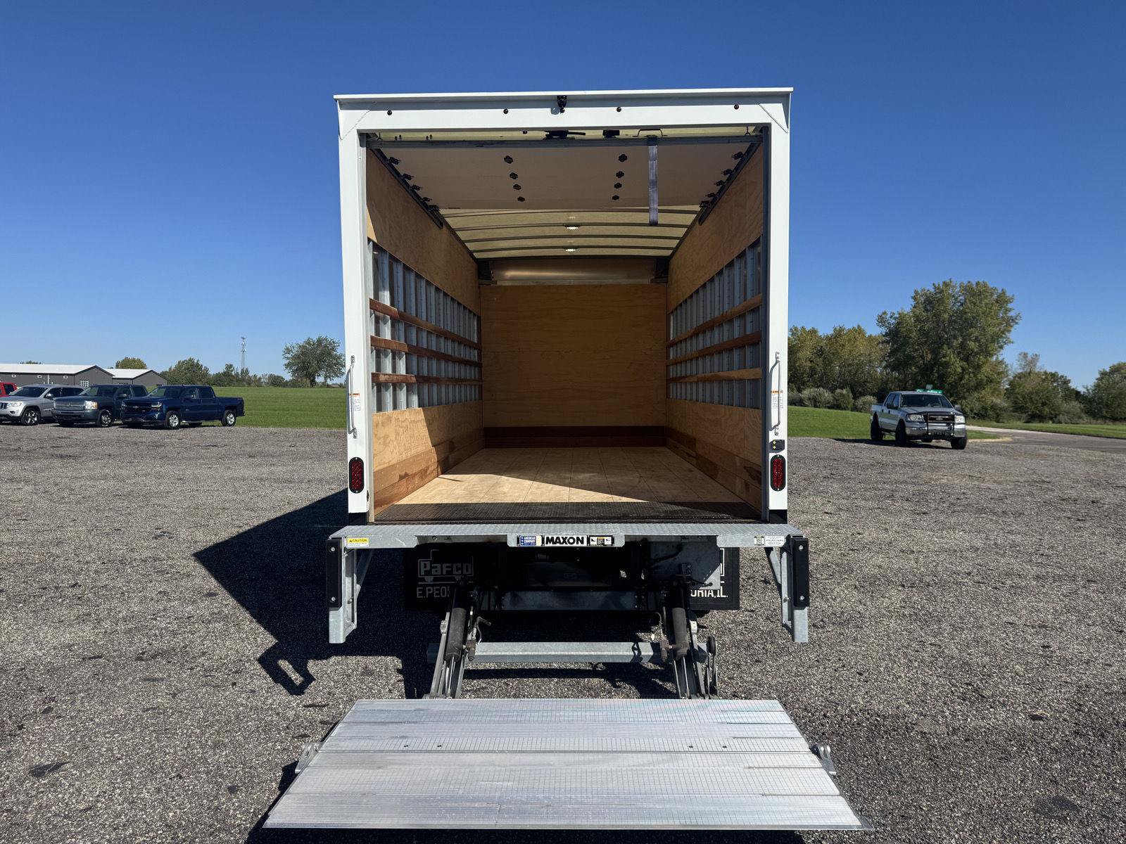 Used 2025 Chevrolet Low Cab Forward 5500 XD RWD image 3