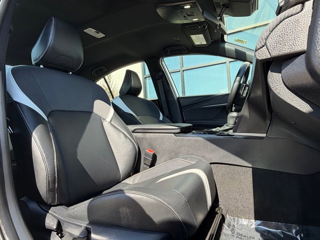 Used 2025 Toyota Camry SE image 22