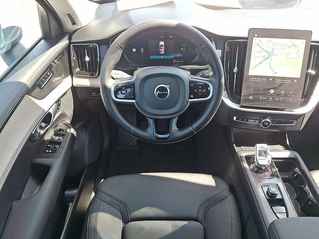 Used 2025 Volvo XC90 T8 Plus w/ Protection Package Premier AWD/4WD image 27