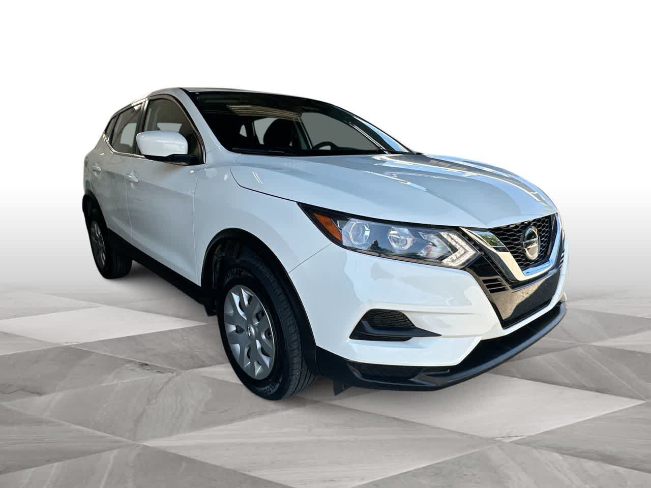 Used 2020 Nissan Rogue Sport S FWD image 2