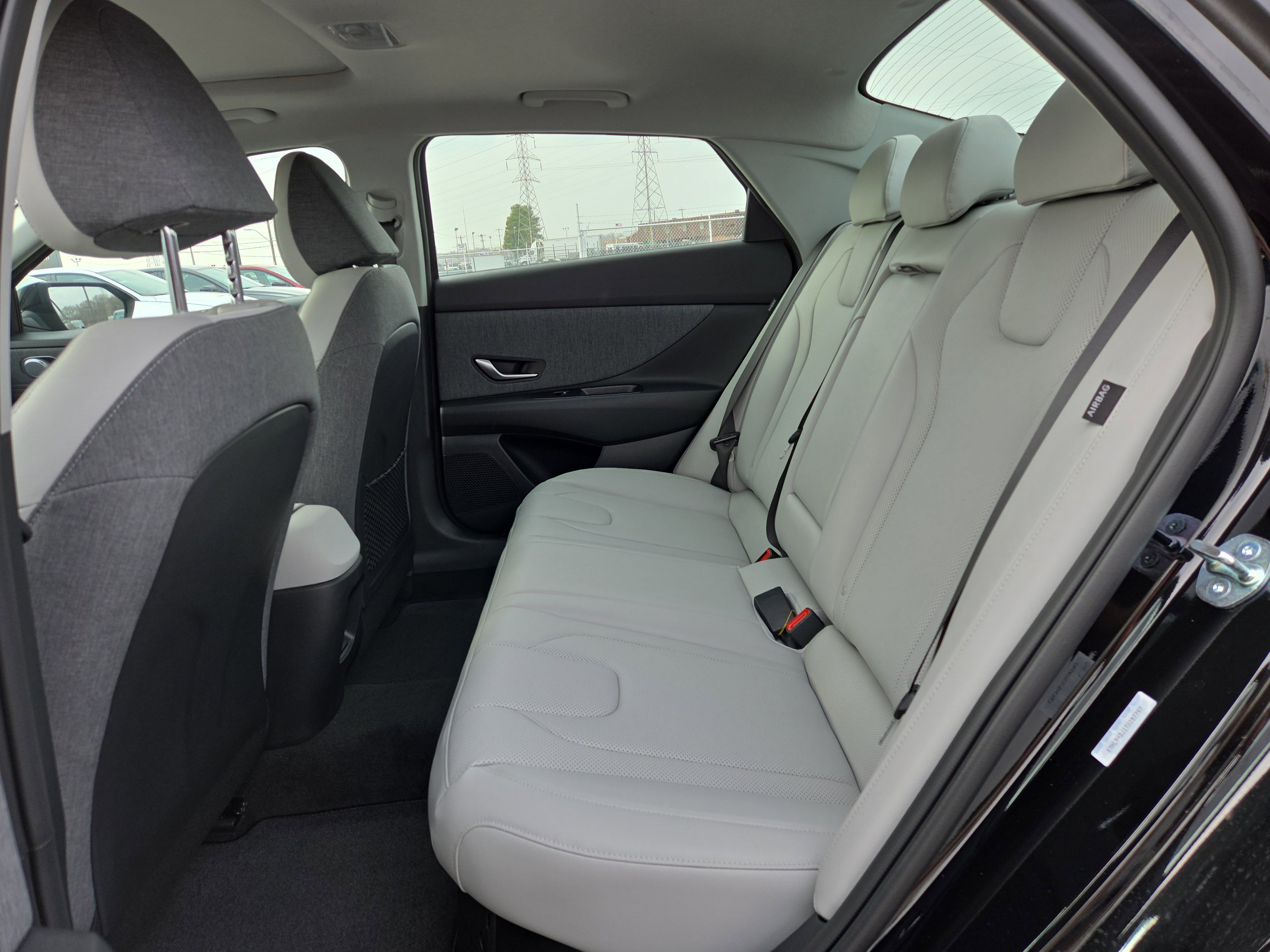 New 2026 Hyundai Elantra Limited image 6