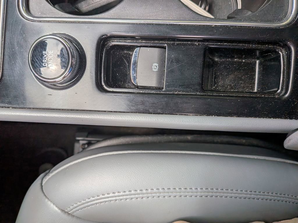 Used 2021 Lincoln Corsair FWD w/ Equipment Group 101A image 19