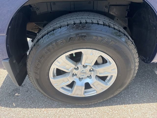 Used 2018 Nissan Titan SV image 15