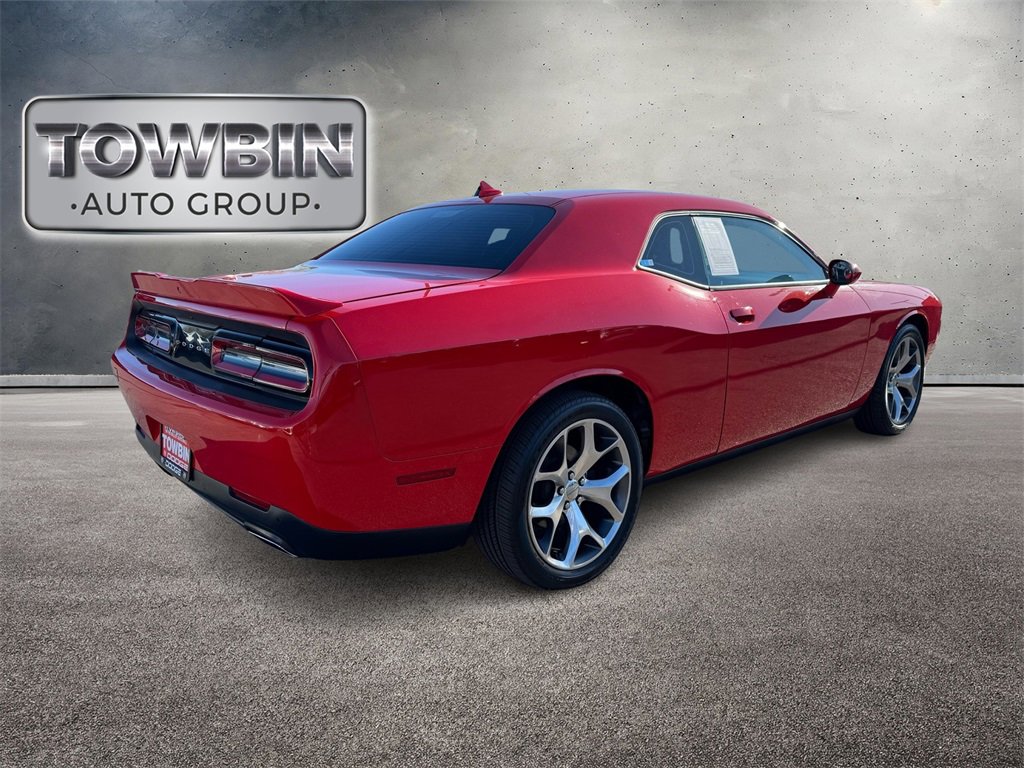 Used 2015 Dodge Challenger SXT Plus w/ Technology Group image 4