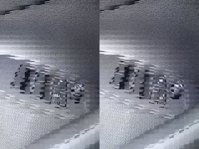 Used 2024 Toyota Corolla LE image 14