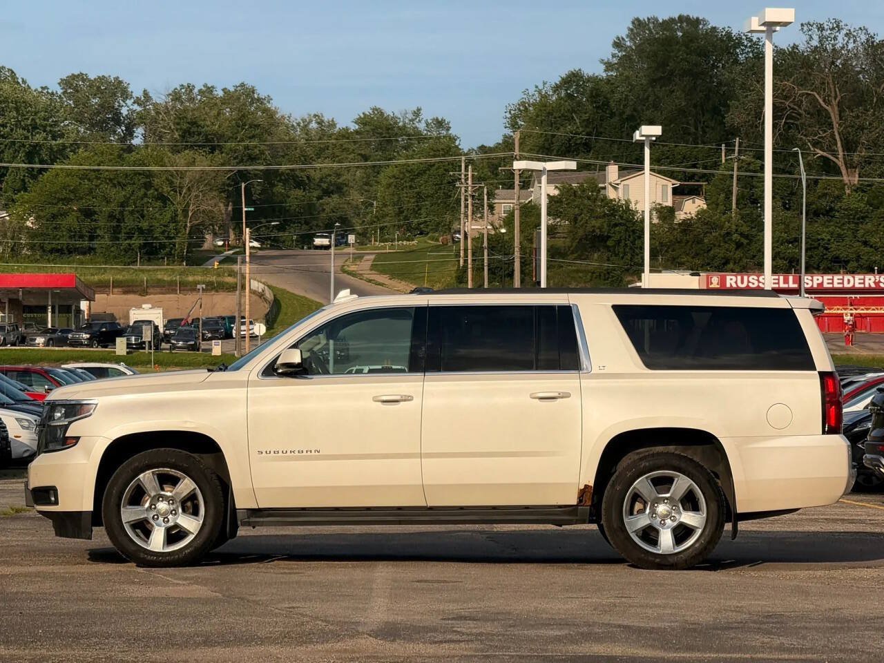 Used 2015 Chevrolet Suburban LT AWD/4WD image 5