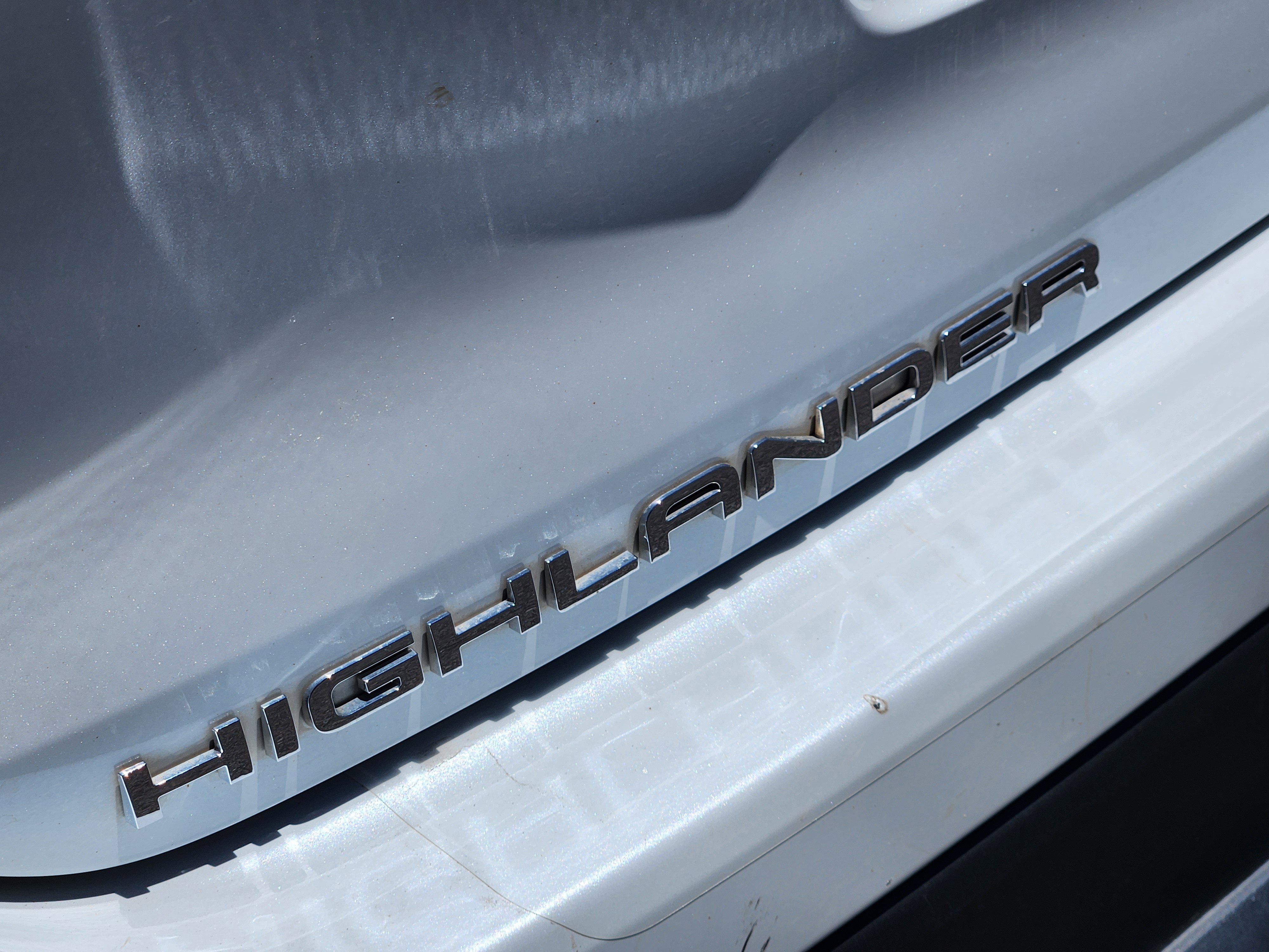 Used 2022 Toyota Highlander XLE image 12