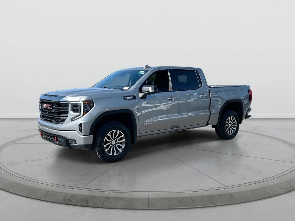Used 2023 GMC Sierra 1500 AT4 w/ Technology Package AWD/4WD image 4