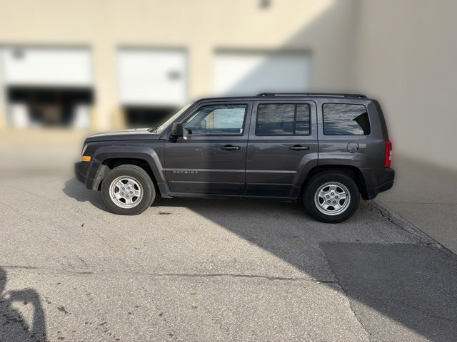 Used 2015 Jeep Patriot Sport w/ Power Value Group FWD image 12