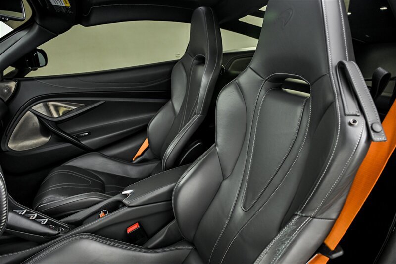 Used 2019 McLaren 720S RWD image 20