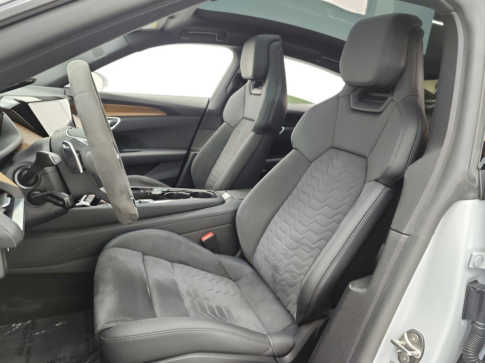 Used 2023 Audi e-tron GT Premium Plus AWD/4WD image 15