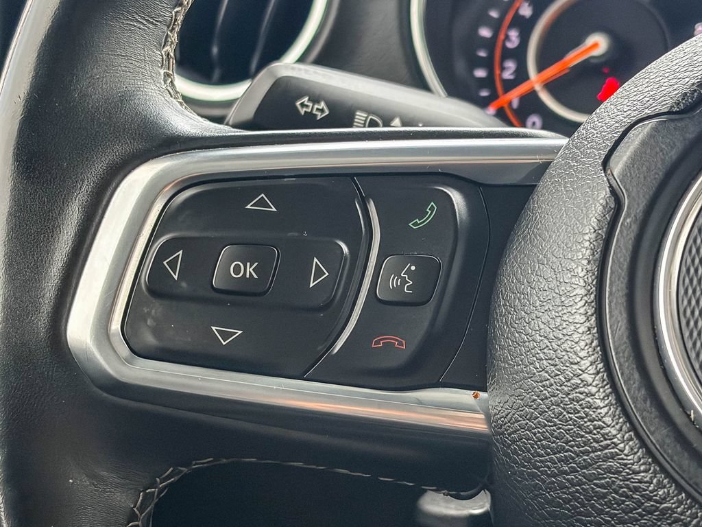 Used 2019 Jeep Wrangler Unlimited Sahara AWD/4WD image 18