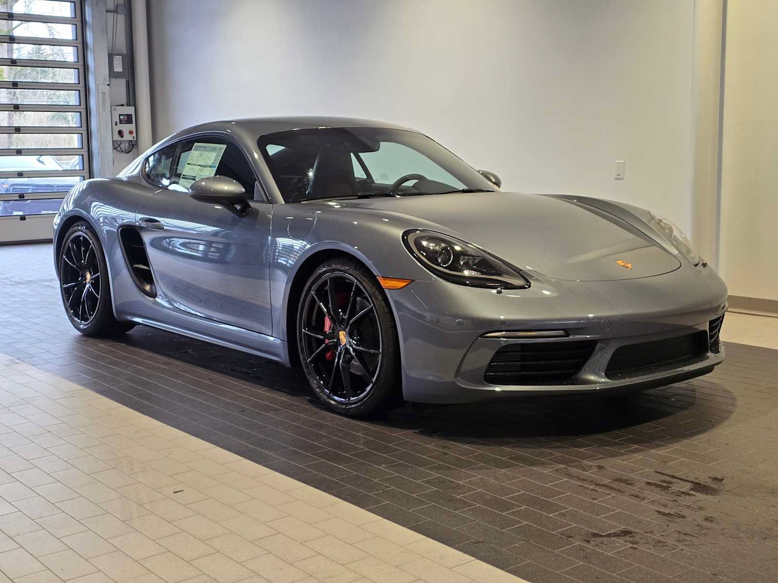 New 2025 Porsche 718 Cayman S RWD image 9