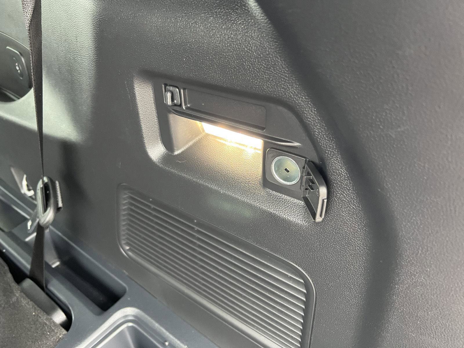 Used 2025 Ford Explorer ST-Line w/ ST-Line Street Pack AWD/4WD image 54