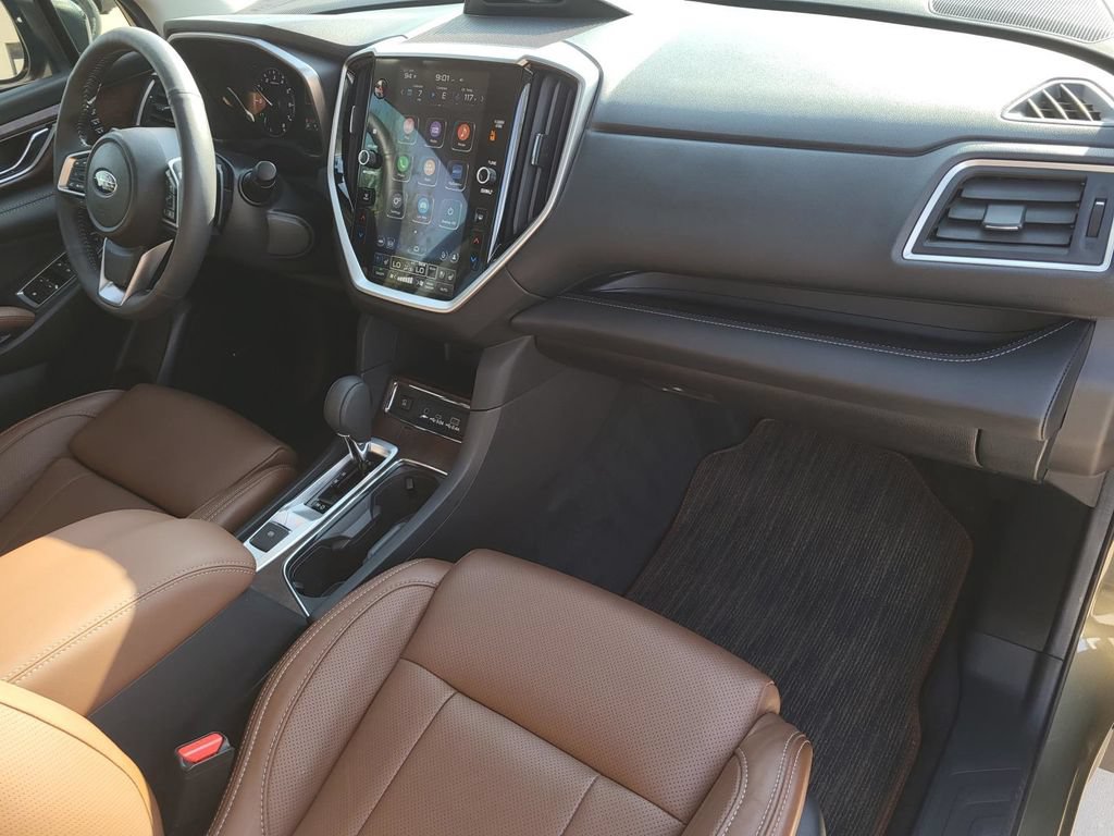 Used 2025 Subaru Ascent Touring AWD/4WD image 8