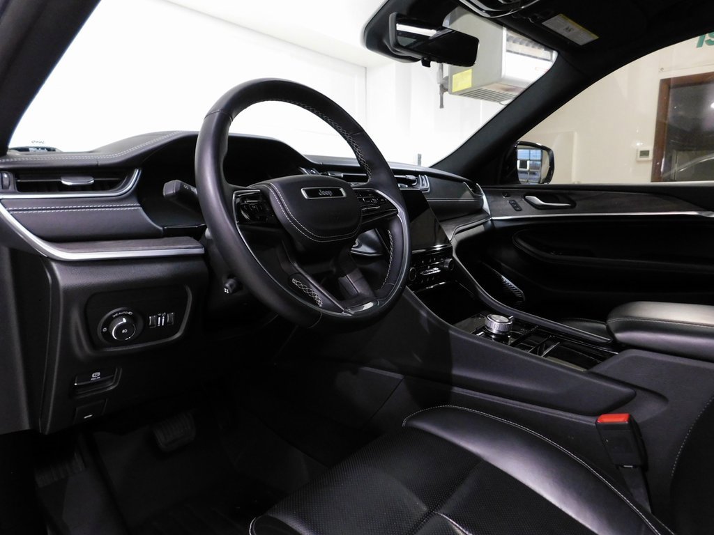 Used 2022 Jeep Grand Cherokee L Overland w/ Luxury Tech Group IV image 30