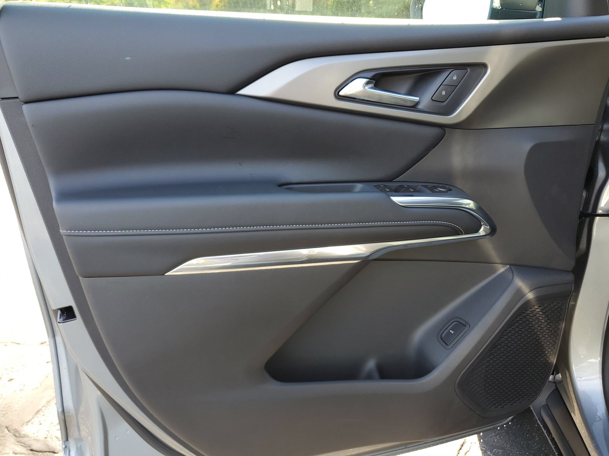 New 2027 Chevrolet Traverse LT AWD/4WD image 13