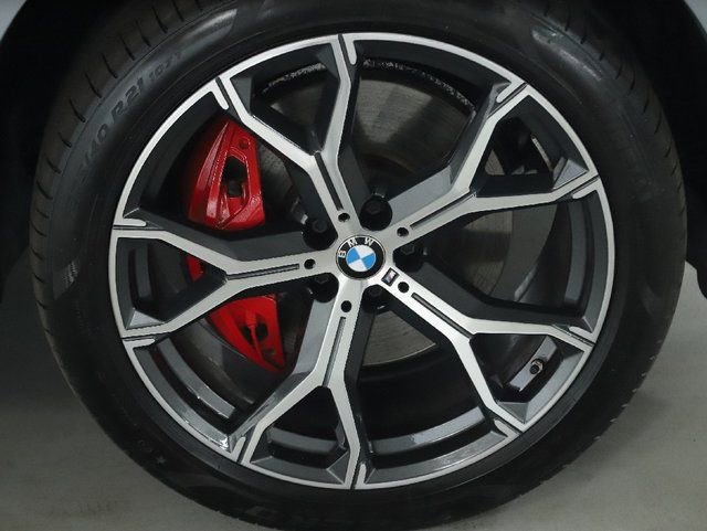 Used 2024 BMW X5 xDrive40i w/ Executive Package AWD/4WD image 12