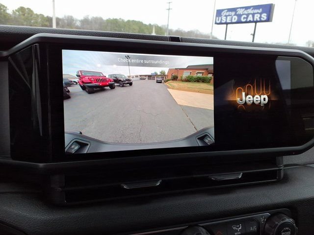 New 2026 Jeep Gladiator Sport AWD/4WD image 16