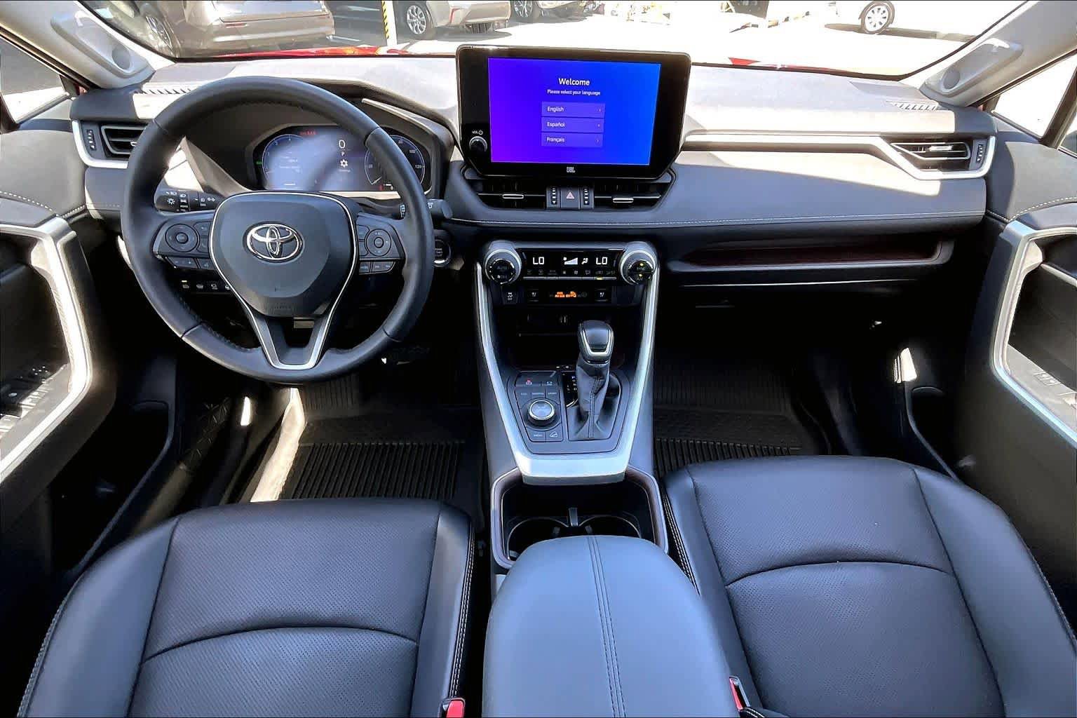 Used 2025 Toyota RAV4 Limited w/ Advanced Technology Package AWD/4WD image 15