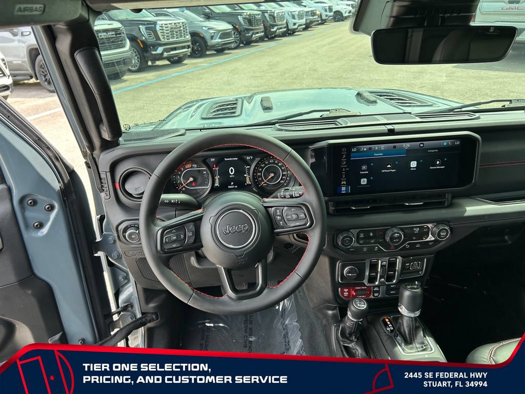 Used 2024 Jeep Wrangler Unlimited Rubicon AWD/4WD image 26