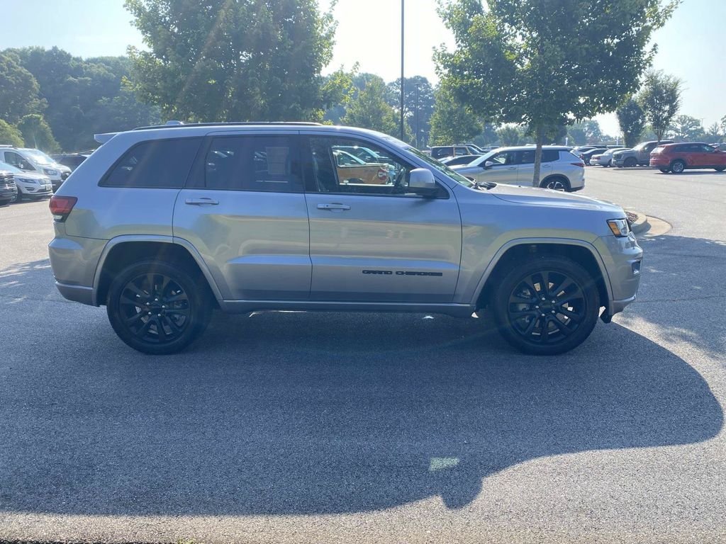 Used 2021 Jeep Grand Cherokee Laredo RWD video 2