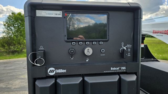 New 2025 Ford F550 4x4 Regular Cab Super Duty image 15