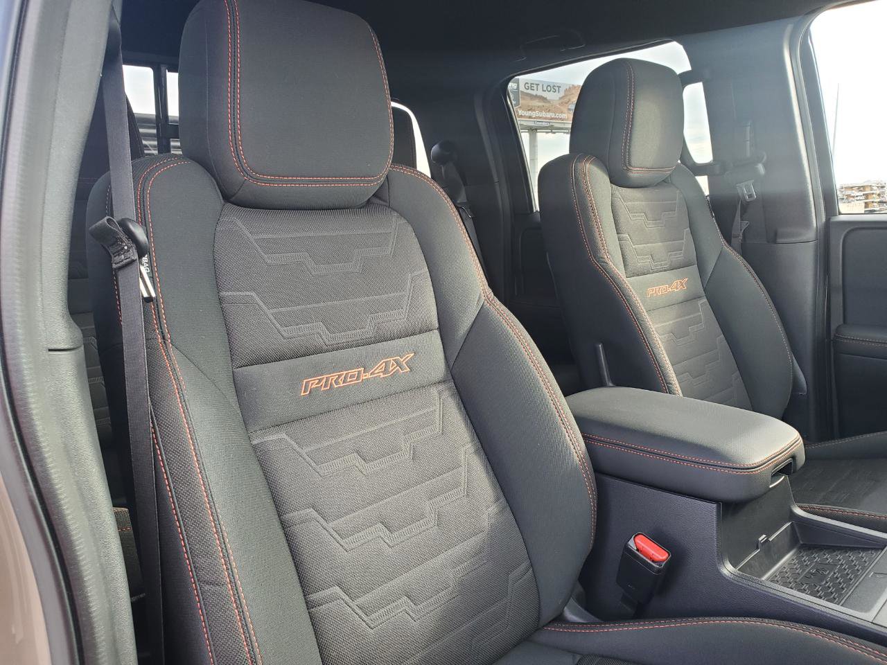 Used 2022 Nissan Frontier PRO-4X image 49