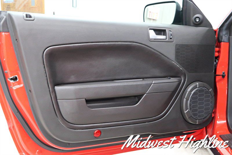 Used 2009 Ford Mustang Shelby GT500 RWD image 28