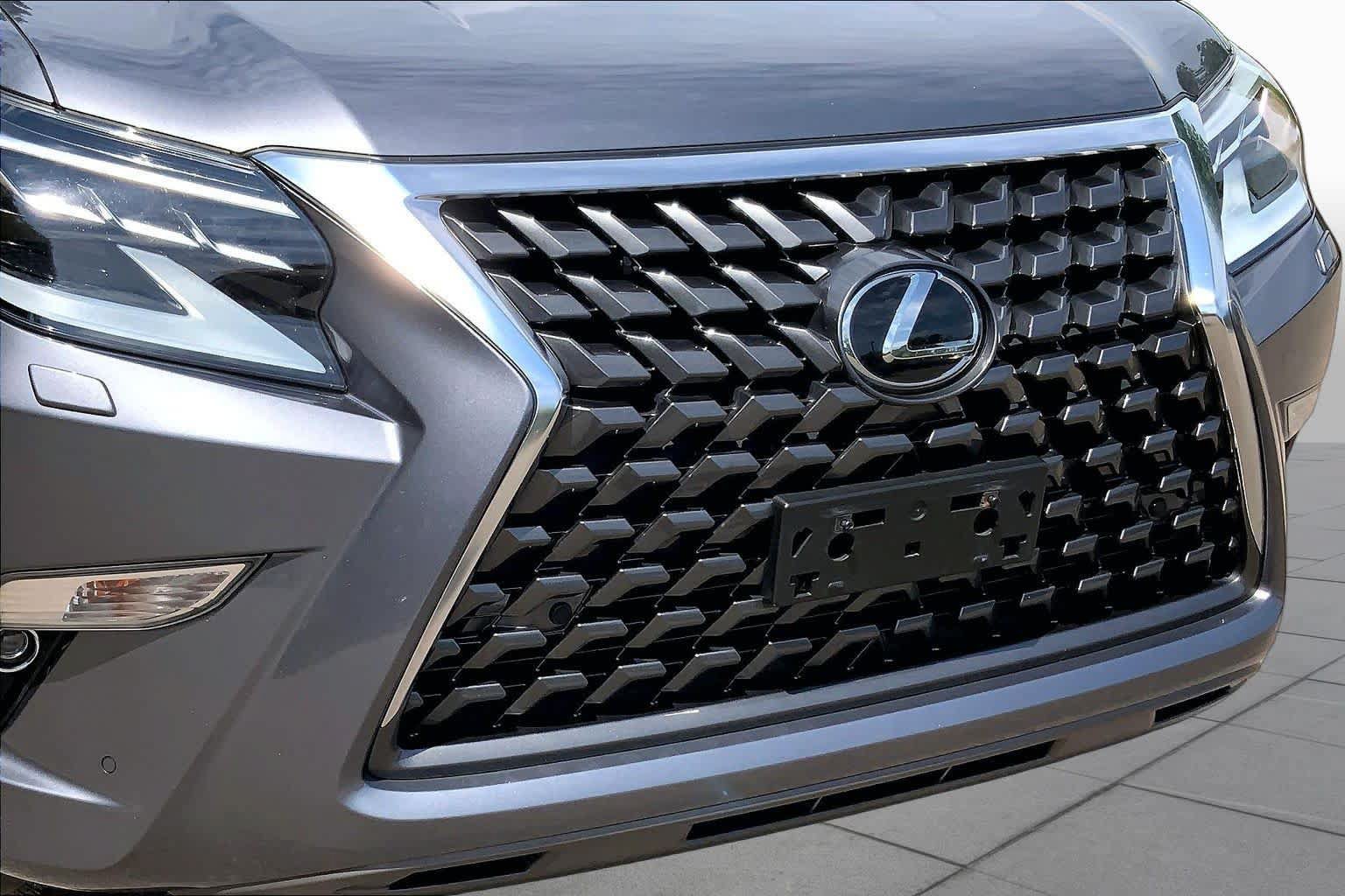 Used 2021 Lexus GX 460 Premium w/ Premium Package AWD/4WD image 29