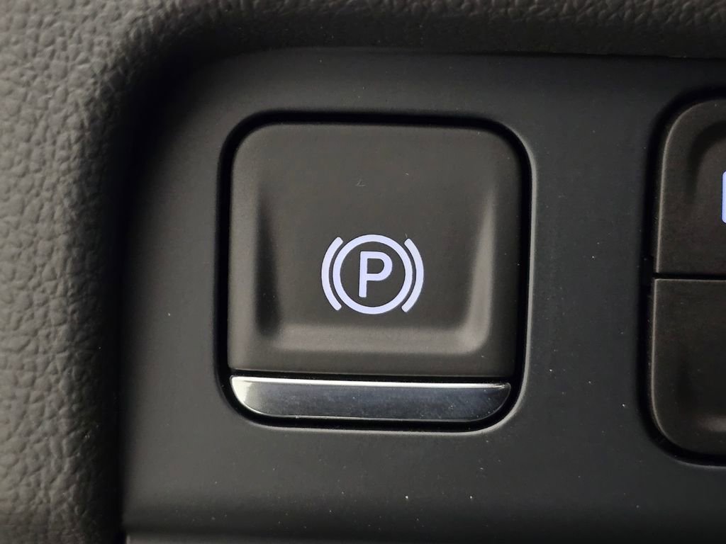 New 2025 Chevrolet Suburban Z71 w/ Z71 Off-Road Package image 11