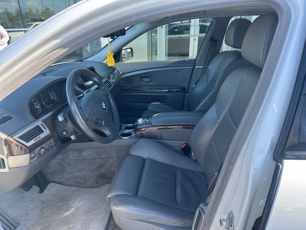 Used 2003 BMW 745Li image 9