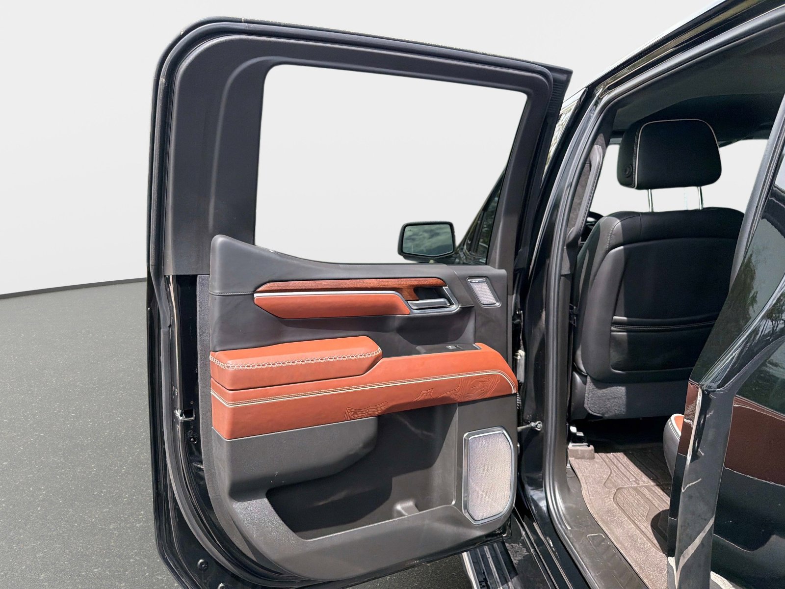 Used 2025 GMC Sierra 1500 Denali Ultimate image 31