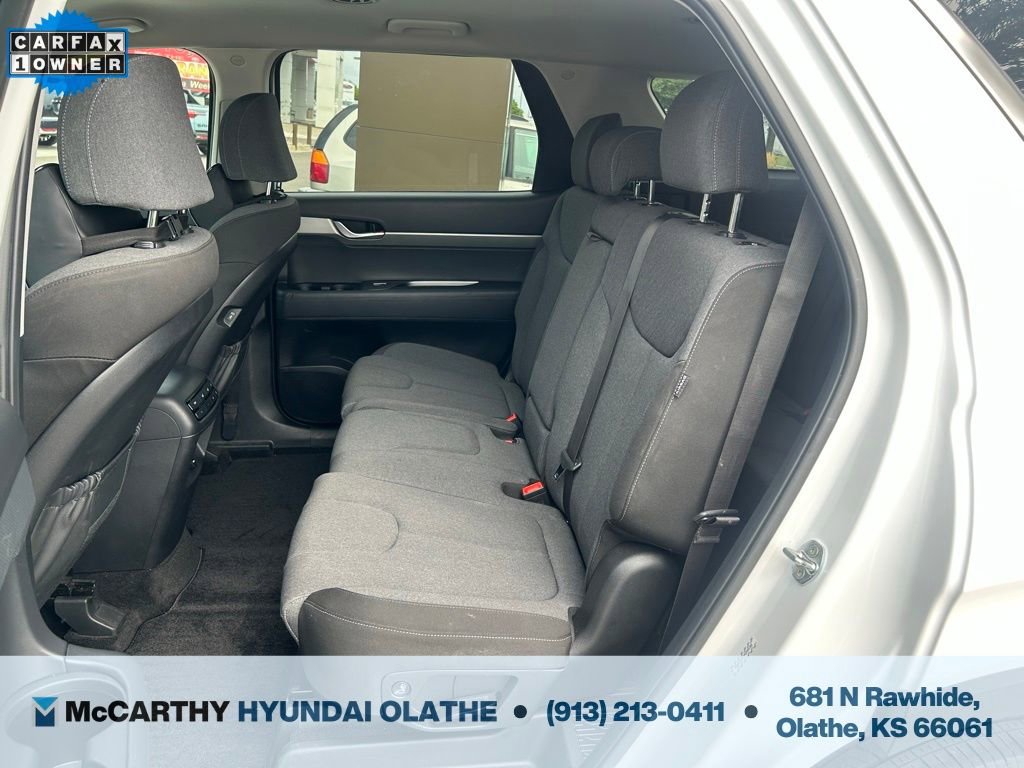 Used 2023 Hyundai Palisade SE image 12