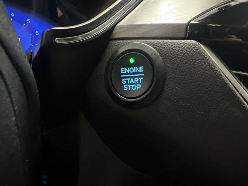 Used 2020 Ford Escape Titanium AWD/4WD image 27