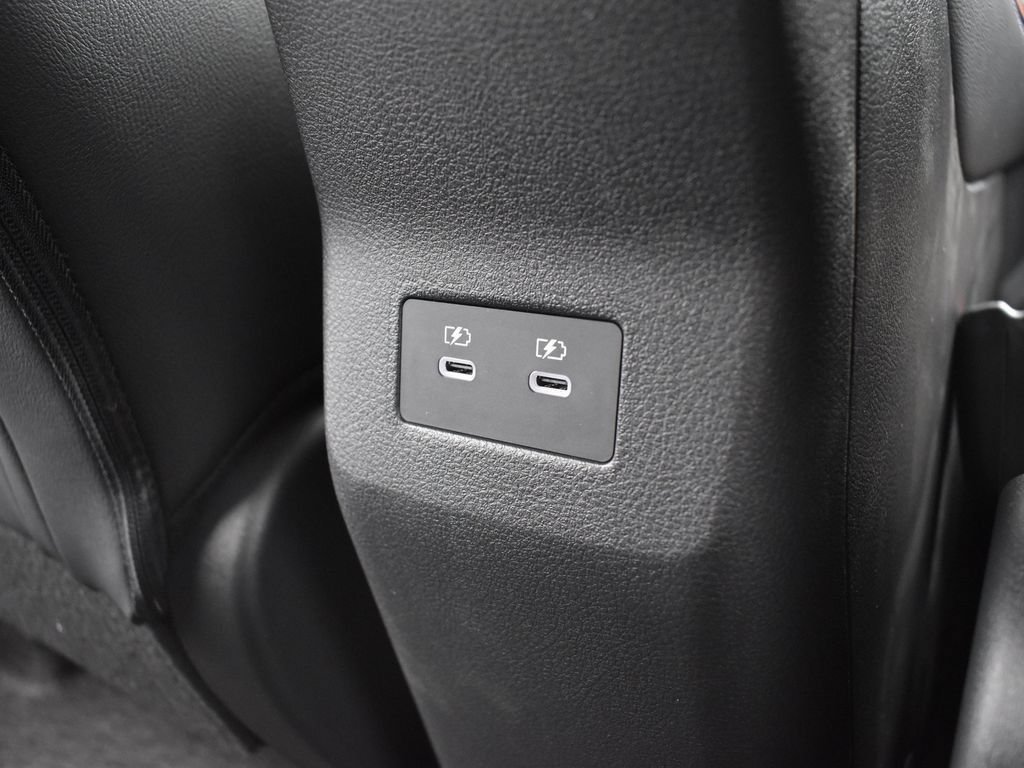New 2026 Nissan Kicks SR w/ Cold Weather Package AWD/4WD image 19