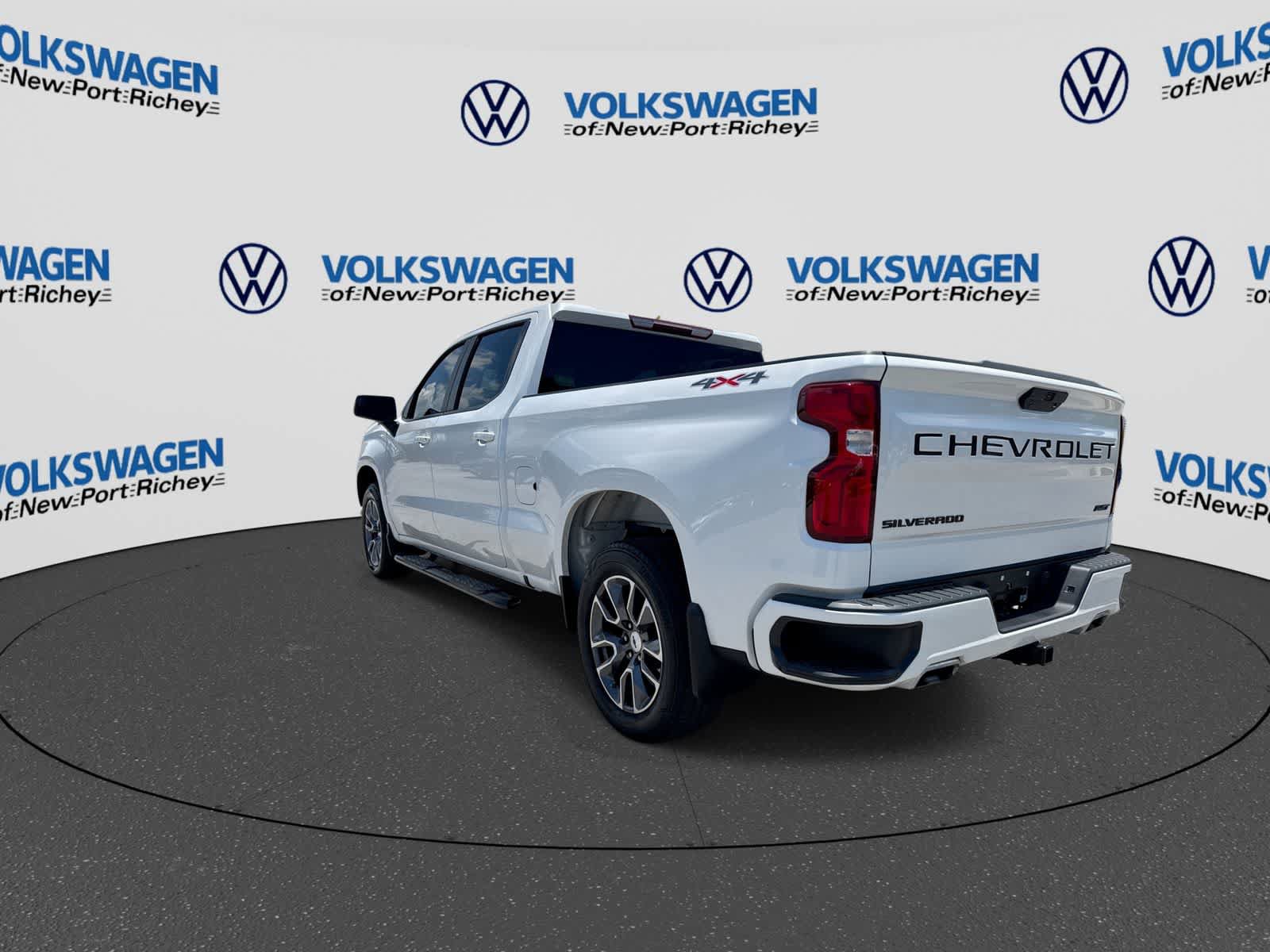 Used 2022 Chevrolet Silverado 1500 RST AWD/4WD image 12